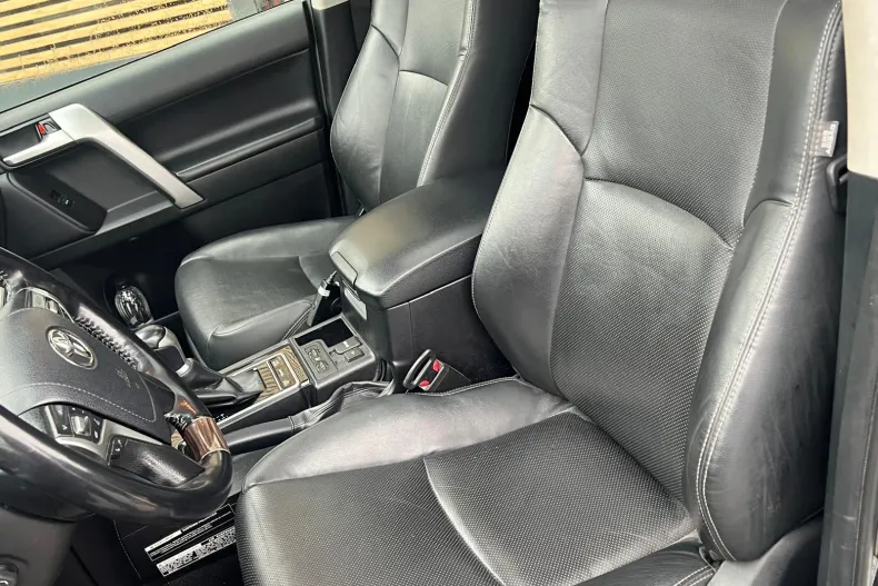 Toyota Land Cruiser din 2022 cu 140.967 km - oferta TOY168943 - foto 16