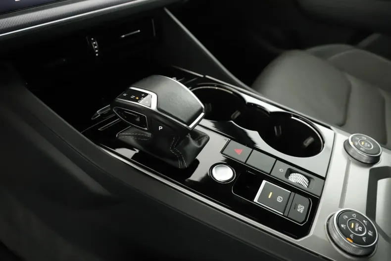 Volkswagen Touareg din 2021 cu 135.336 km - oferta VOL168955 - foto 12