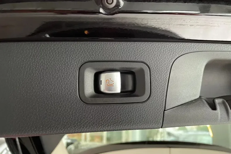 Mercedes-Benz GLC din 2021 cu 91.412 km - oferta MER168961 - foto 18