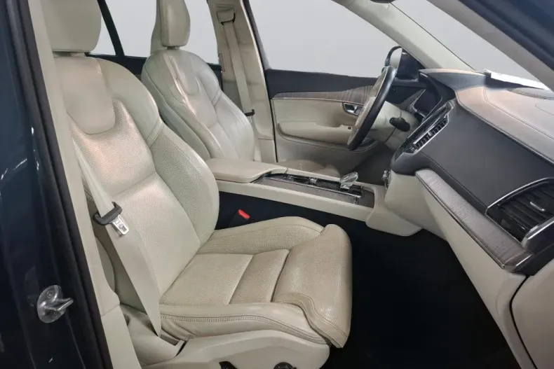 Volvo XC90 din 2022 cu 108.531 km - oferta VOL168963 - foto 7