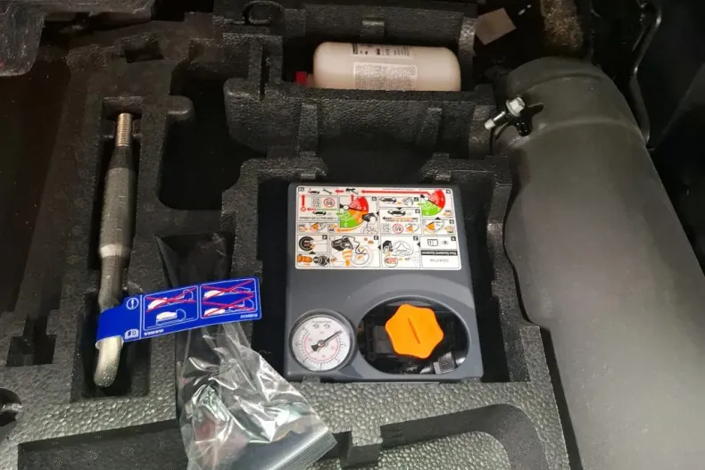 Volvo XC90 din 2022 cu 108.531 km - oferta VOL168963 - foto 10