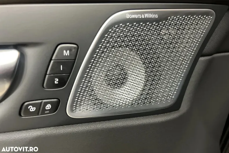 Volvo XC60 din 2025 cu 17.000 km - oferta VOL168967 - foto 11