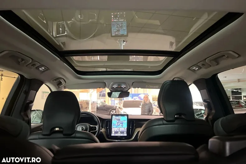 Volvo XC60 din 2025 cu 17.000 km - oferta VOL168967 - foto 12