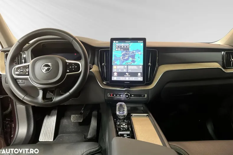 Volvo XC60 din 2025 cu 17.000 km - oferta VOL168967 - foto 13