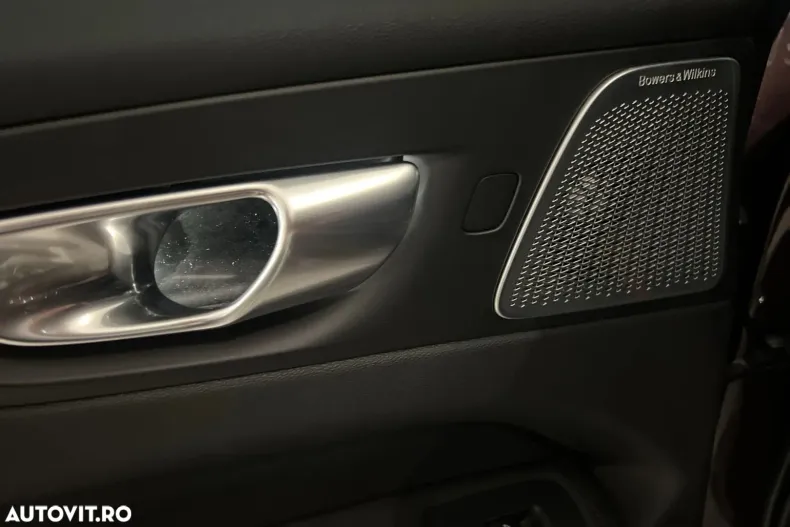 Volvo XC60 din 2025 cu 17.000 km - oferta VOL168967 - foto 24