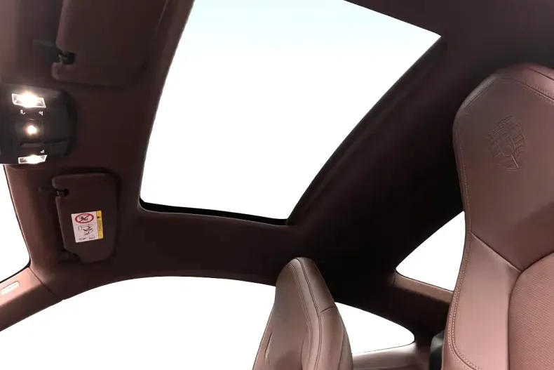 Porsche 911 din 2025 cu 9.000 km - oferta POR168970 - foto 5