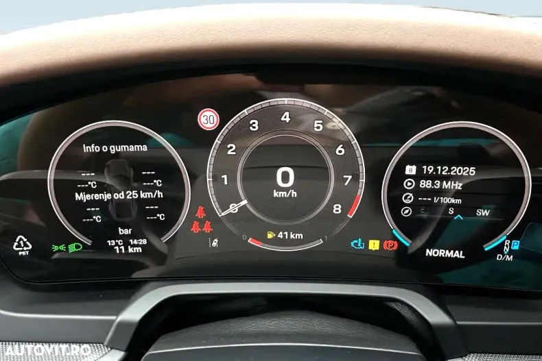 Porsche 911 din 2025 cu 9.000 km - oferta POR168970 - foto 22