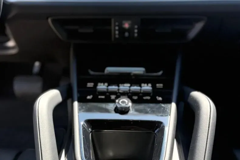 Porsche Cayenne Coupe din 2025 cu 13 km - oferta POR168973 - foto 13