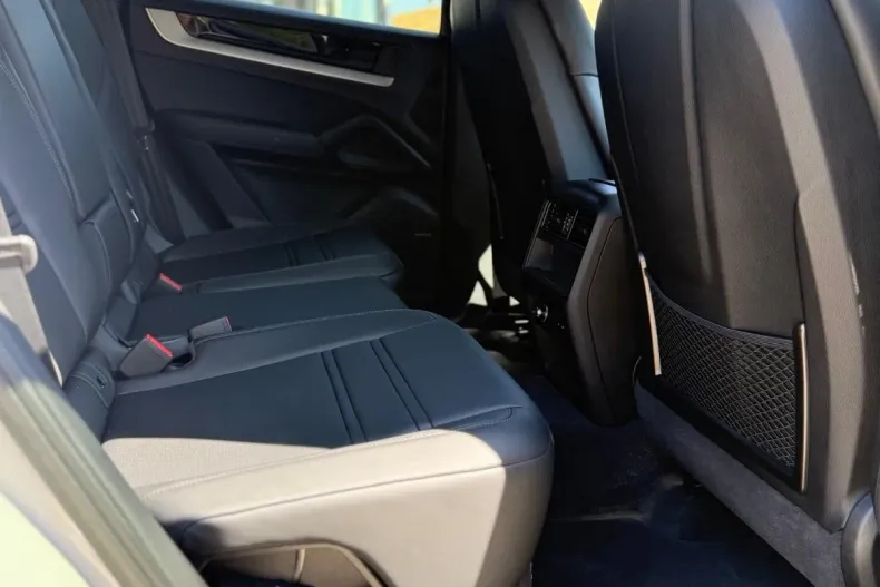 Porsche Cayenne Coupe din 2025 cu 13 km - oferta POR168973 - foto 22