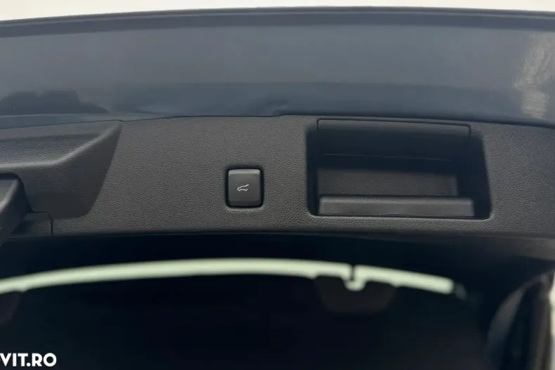 Ford Kuga din 2023 cu 150.000 km - oferta FOR168981 - foto 37