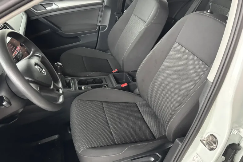 Volkswagen Golf din 2020 cu 44.900 km - oferta VOL168995 - foto 35