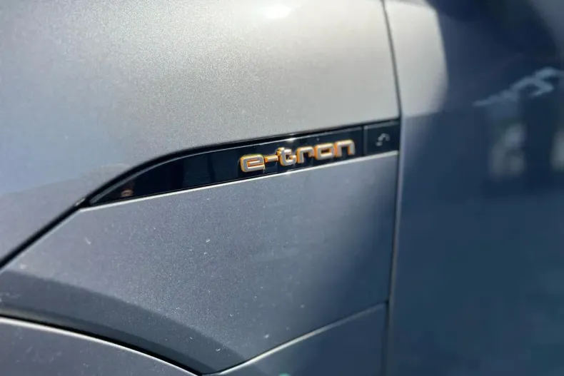 Audi e-tron din 2020 cu 107.000 km - oferta AUD169000 - foto 8