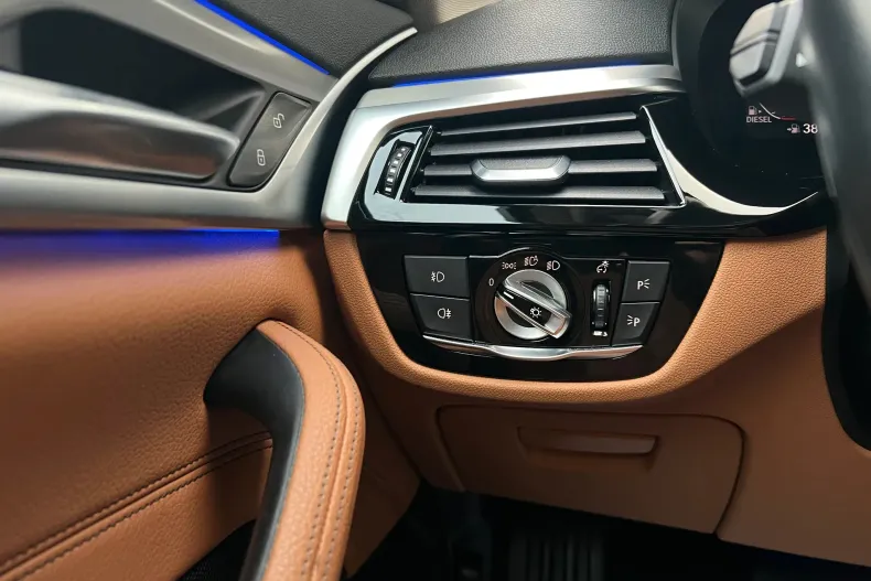 BMW Seria 5 din 2020 cu 98.000 km - oferta BMW169005 - foto 23