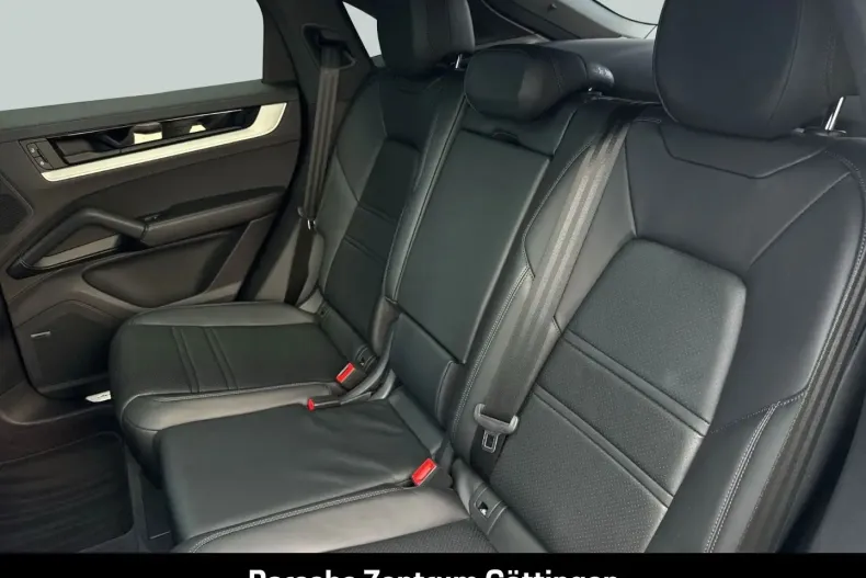 Porsche Cayenne din 2024 cu 16.459 km - oferta POR169013 - foto 25