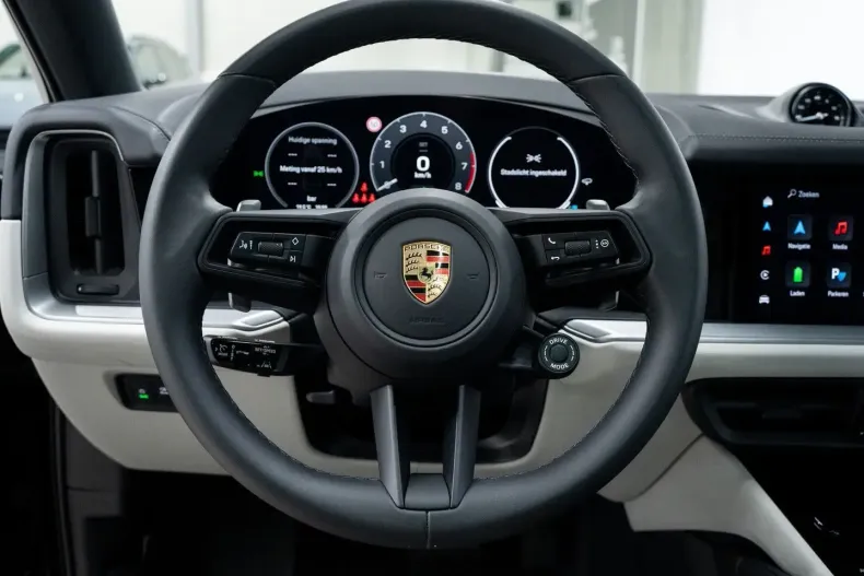 Porsche Cayenne din 2024 cu 12.797 km - oferta POR169014 - foto 21