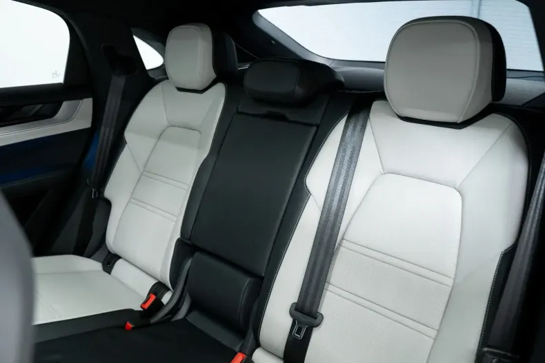 Porsche Cayenne din 2024 cu 12.797 km - oferta POR169014 - foto 29