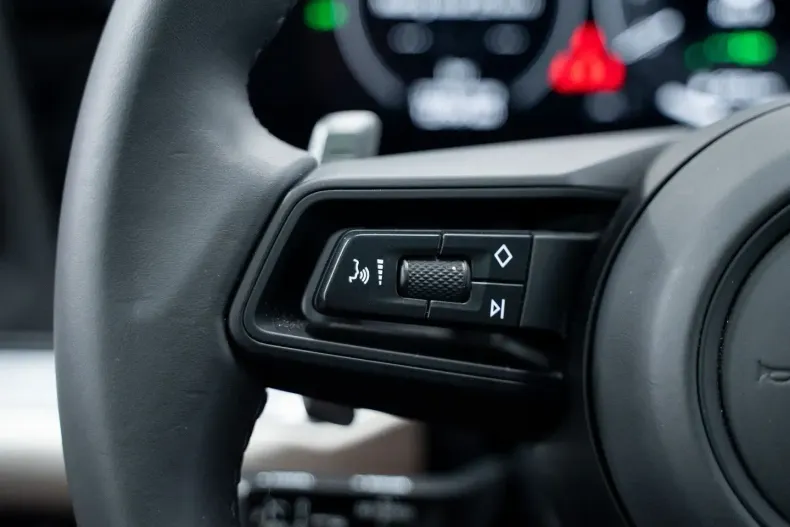 Porsche Cayenne din 2024 cu 12.797 km - oferta POR169014 - foto 34