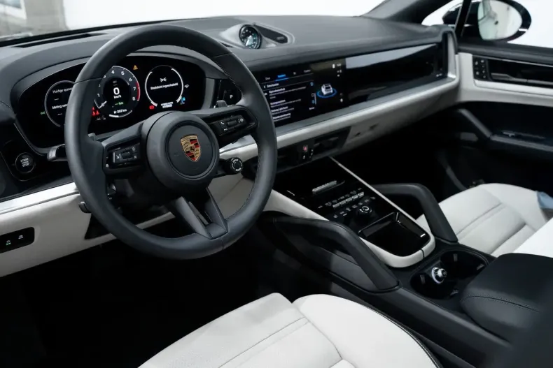 Porsche Cayenne din 2024 cu 12.797 km - oferta POR169014 - foto 48