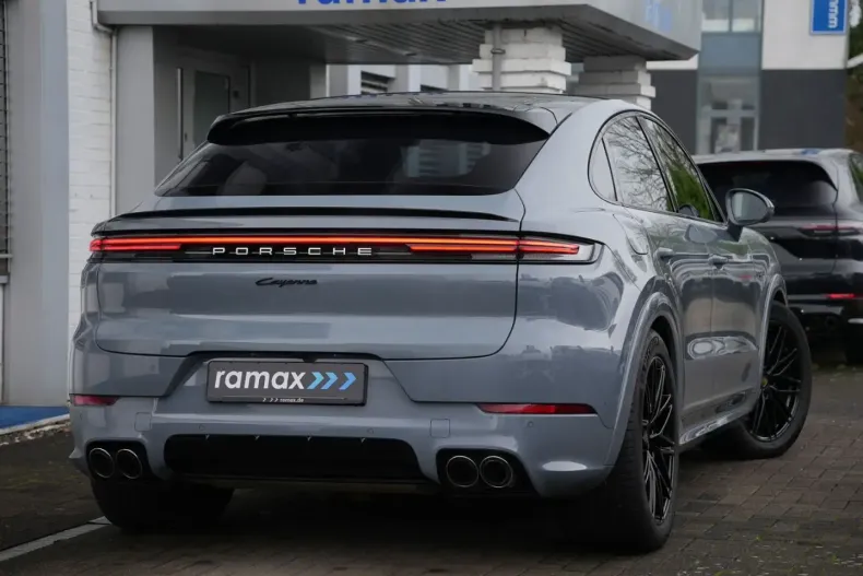 Porsche Cayenne din 2024 cu 34.500 km - oferta POR169017 - foto 8