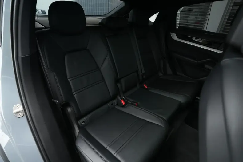 Porsche Cayenne din 2024 cu 34.500 km - oferta POR169017 - foto 40