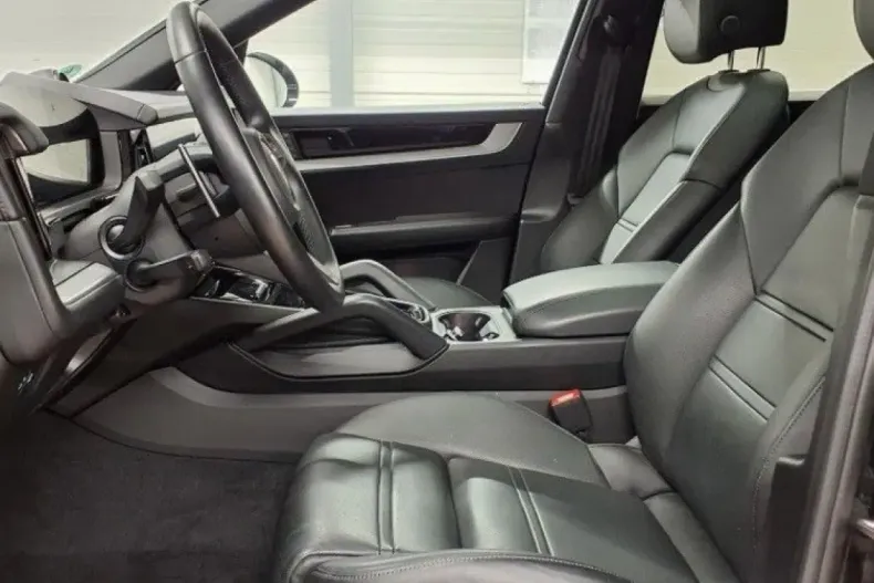 Porsche Cayenne din 2024 cu 23.950 km - oferta POR169020 - foto 5