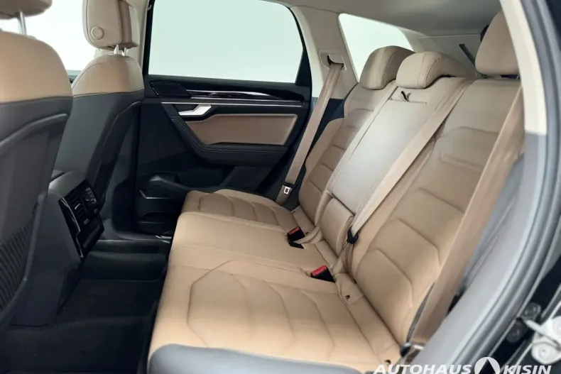 Volkswagen Touareg din 2023 cu 13.771 km - oferta VOL169026 - foto 8