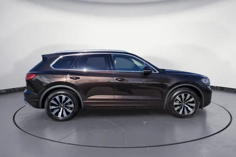 Volkswagen Touareg din 2025 cu 13.398 km - oferta VOL169027 - foto 6