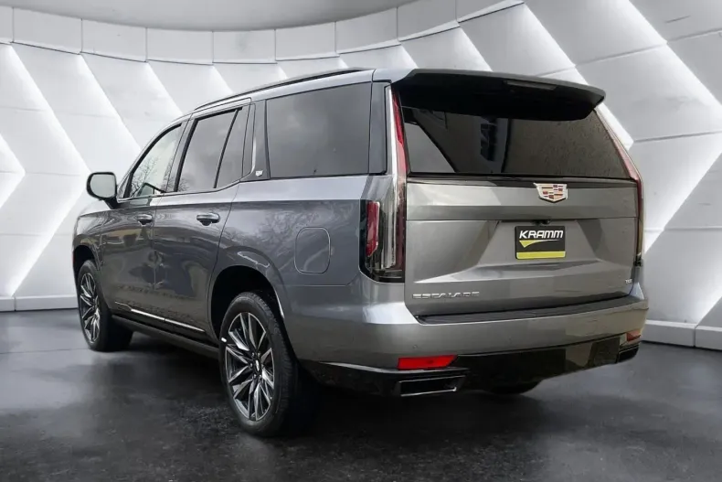 Cadillac Escalade din 2023 cu 37.182 km - oferta CAD169033 - foto 2