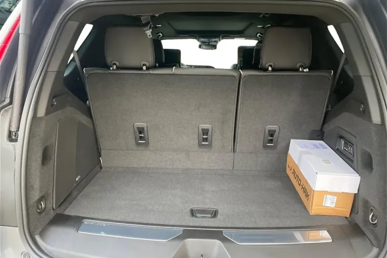 Cadillac Escalade din 2023 cu 37.182 km - oferta CAD169033 - foto 9