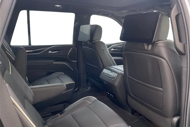 Cadillac Escalade din 2023 cu 37.182 km - oferta CAD169033 - foto 16