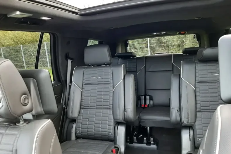 Cadillac Escalade din 2023 cu 6.900 km - oferta CAD169034 - foto 7