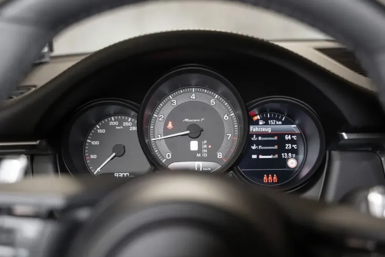 Porsche Macan din 2024 cu 9.400 km - oferta POR169051 - foto 22