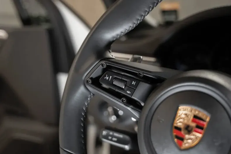 Porsche Macan din 2024 cu 9.400 km - oferta POR169051 - foto 28