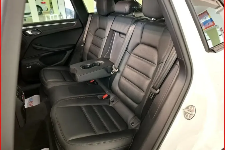 Porsche Macan din 2024 cu 41.000 km - oferta POR169053 - foto 12