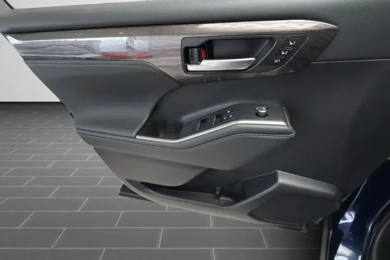 Toyota Highlander din 2024 cu 18.784 km - oferta TOY169058 - foto 12