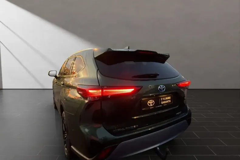 Toyota Highlander din 2024 cu 33.555 km - oferta TOY169059 - foto 3