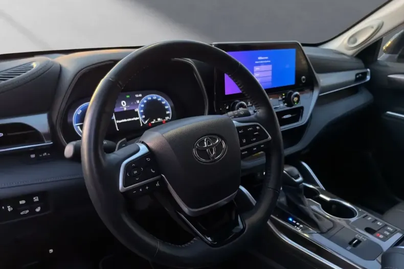 Toyota Highlander din 2024 cu 33.555 km - oferta TOY169059 - foto 9