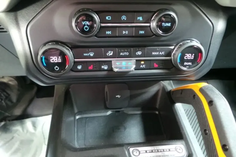 Ford Bronco din 2023 cu 5.186 km - oferta FOR169061 - foto 22