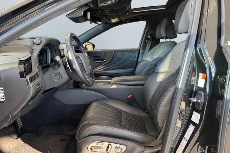 Lexus LS 500 din 2023 cu 12.898 km - oferta LEX169065 - foto 9