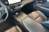 Lexus LS 500 din 2023 cu 12.898 km - oferta LEX169065 - foto 27