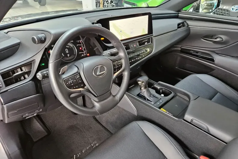 Lexus ES 300 din 2024 cu 10.880 km - oferta LEX169071 - foto 8