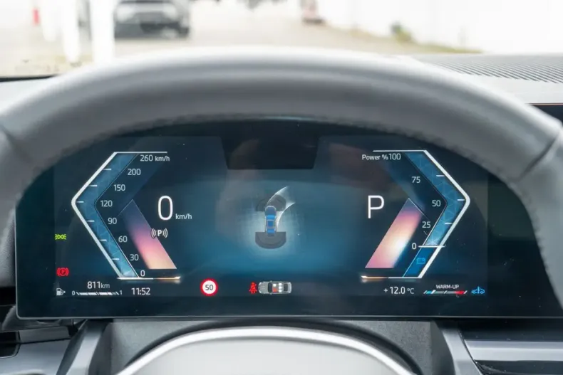 BMW 520 din 2025 cu 26.007 km - oferta BMW169076 - foto 16