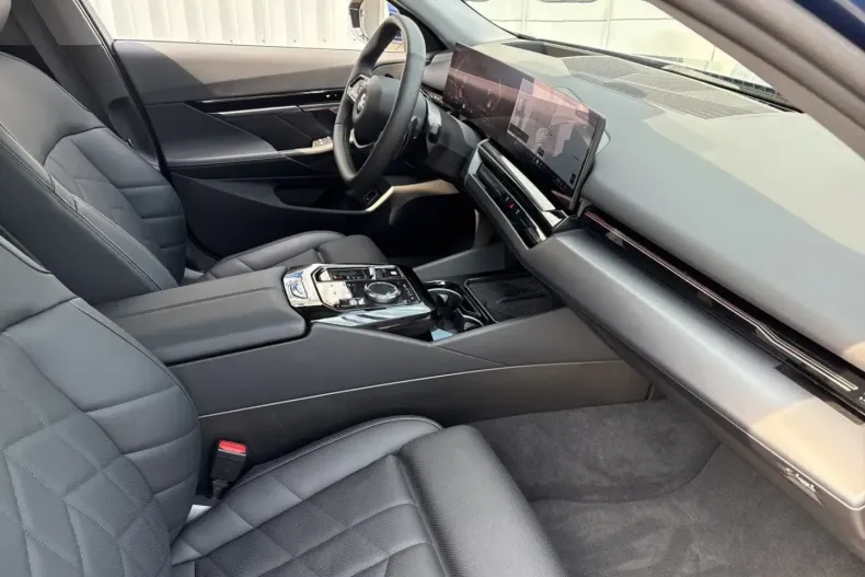 BMW 520 din 2024 cu 26.967 km - oferta BMW169077 - foto 7