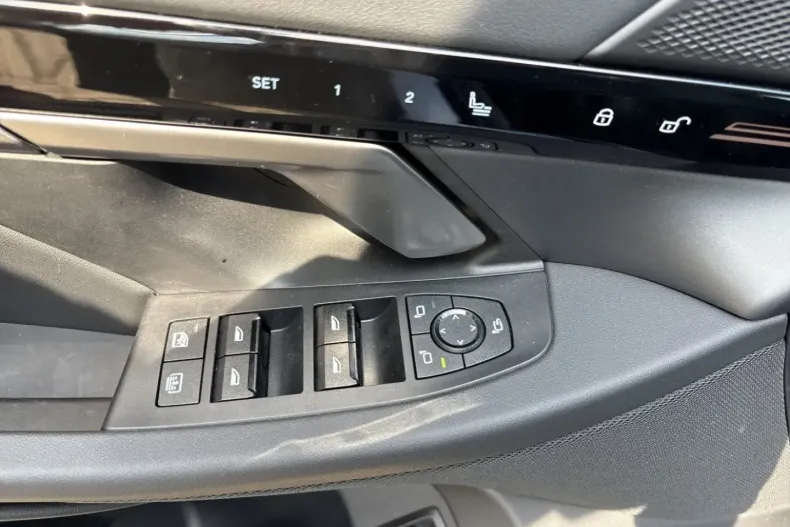 BMW 520 din 2024 cu 26.967 km - oferta BMW169077 - foto 11