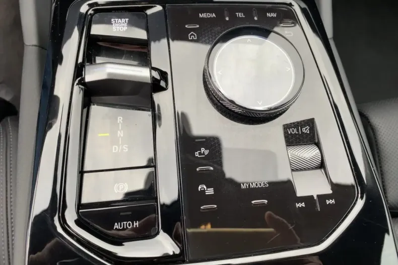 BMW 520 din 2024 cu 38.465 km - oferta BMW169080 - foto 15