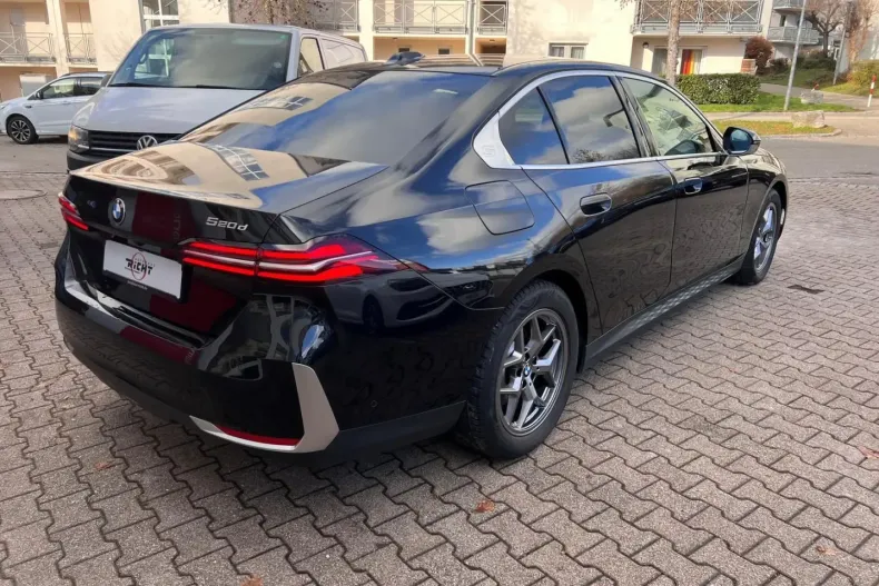 BMW 520 din 2024 cu 37.990 km - oferta BMW169082 - foto 4