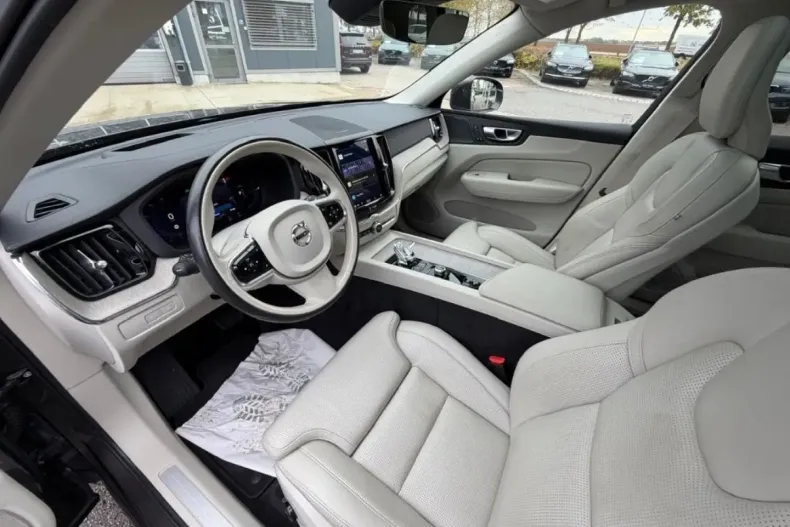 Volvo XC60 din 2022 cu 61.800 km - oferta VOL169083 - foto 7