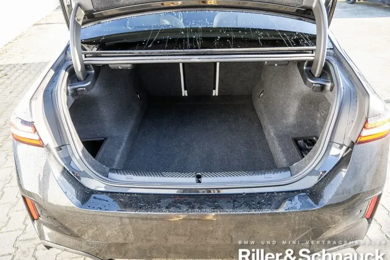 BMW 520 din 2023 cu 52.000 km - oferta BMW169084 - foto 22