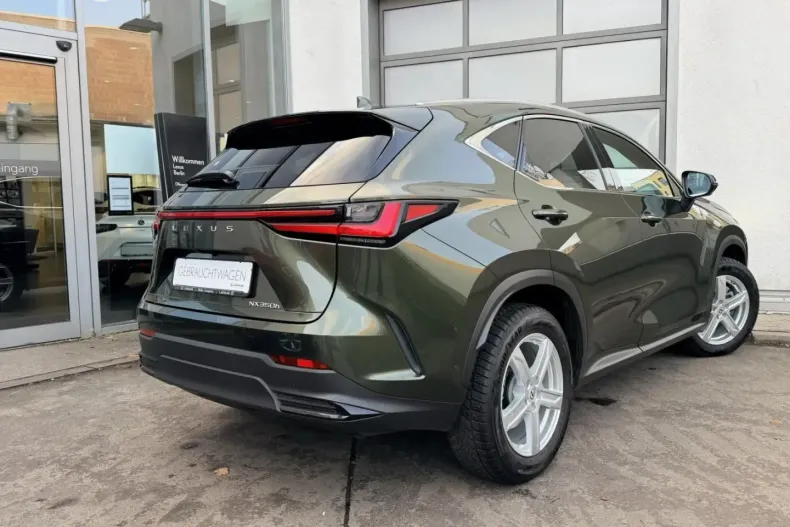 Lexus NX 350h din 2023 cu 43.908 km - oferta LEX169090 - foto 3