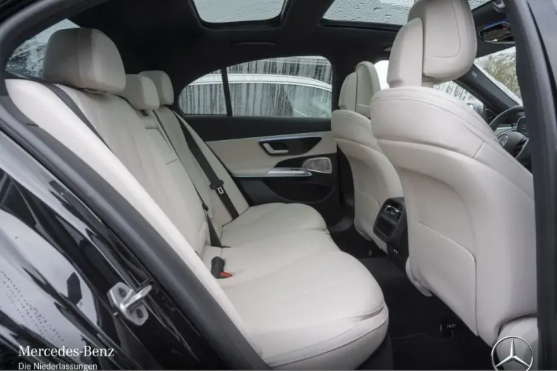 Mercedes-Benz E 220 din 2024 cu 17.795 km - oferta MER169098 - foto 12